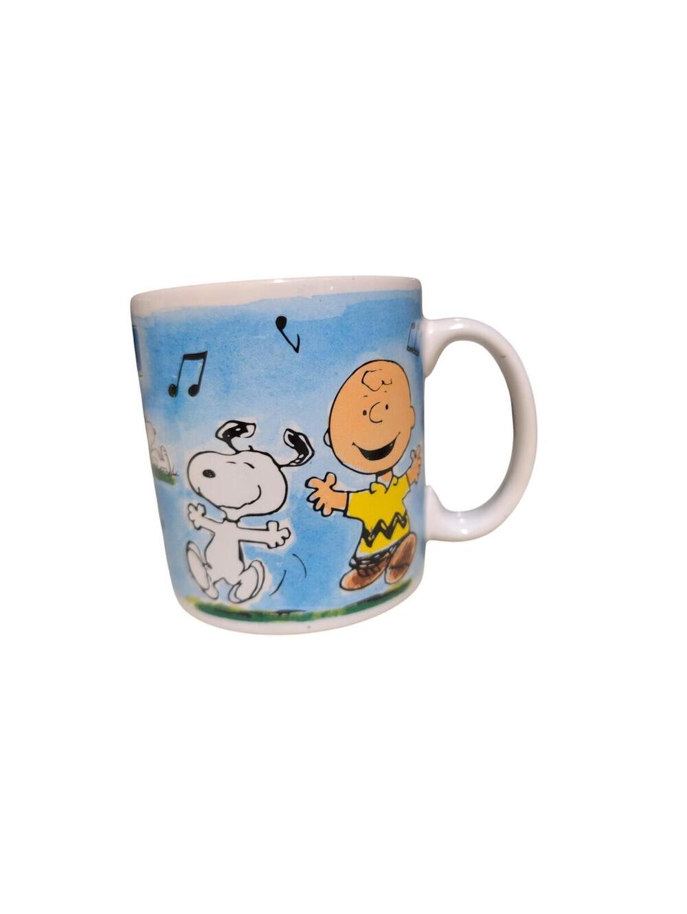 Applause Charlie Brown Snoopy Linus Coffee Mug Cup Dancing Peanuts Doghouse